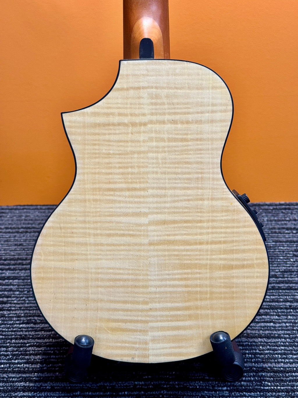Ibanez Acoustic-Electric Concert Size Ukulele with Gig Bag - PREOWNED