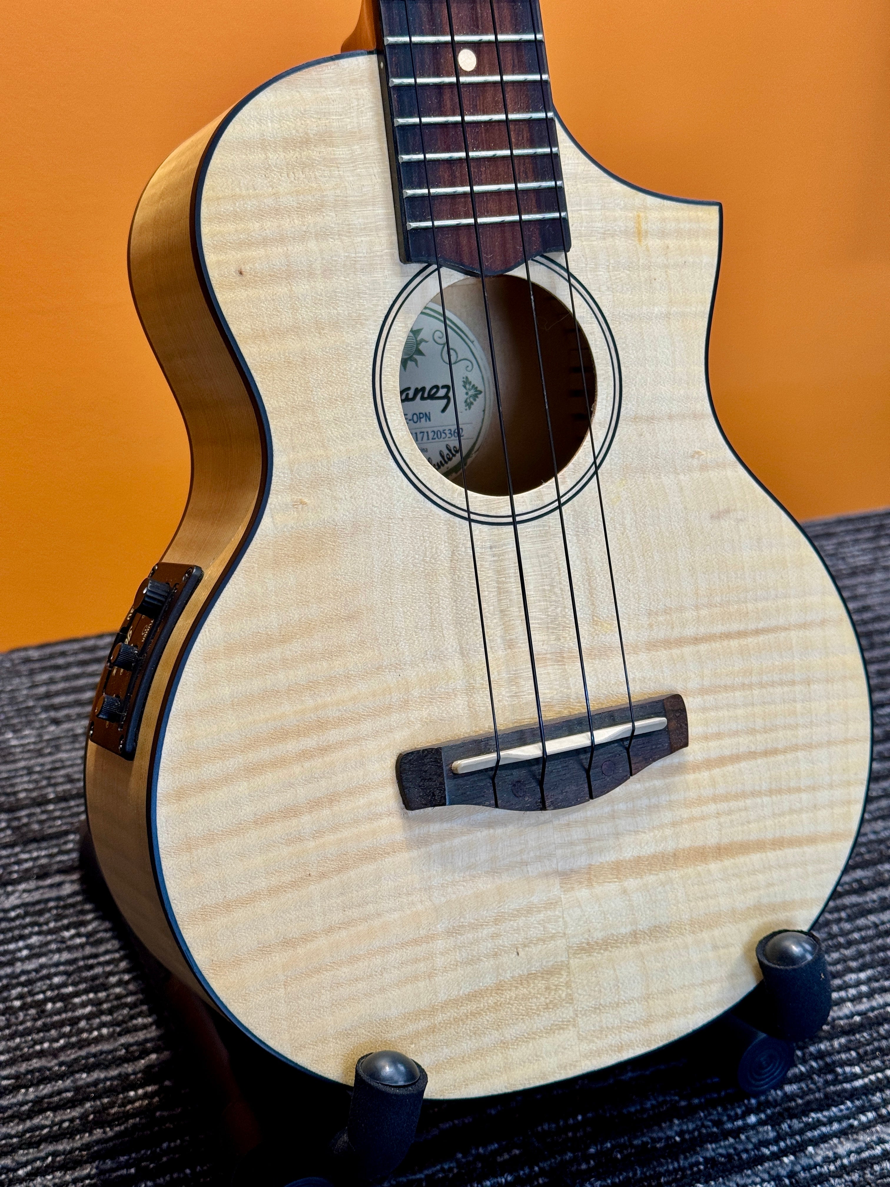Ibanez Acoustic-Electric Concert Size Ukulele with Gig Bag - PREOWNED